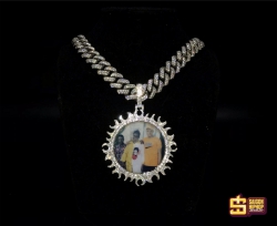Mặt Dây Chuyền Mặt Trời RIMA